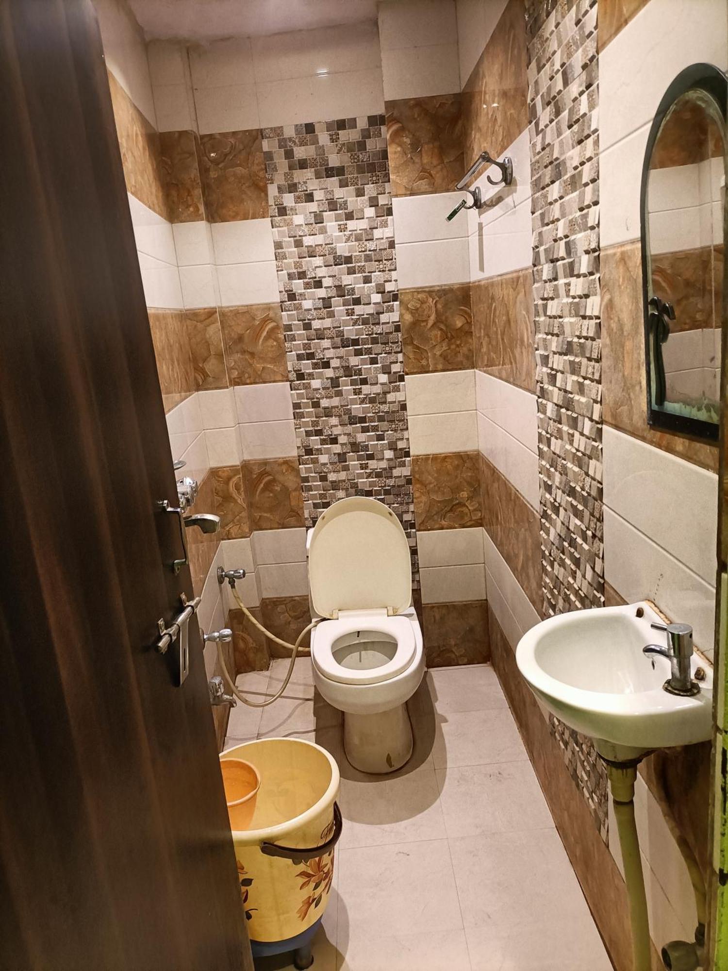Hotel Picasso Varanasi Prime Location Exterior foto