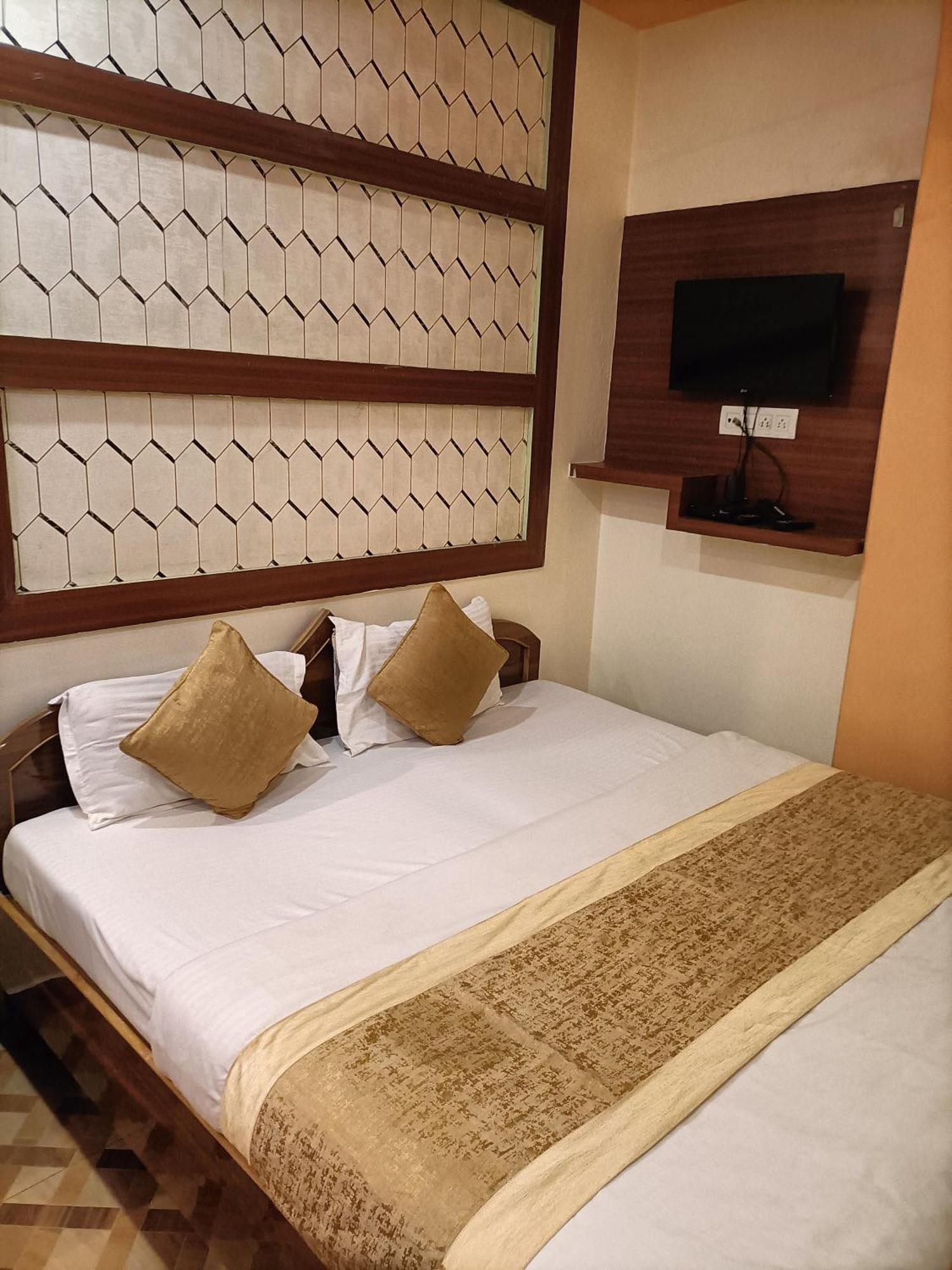 Hotel Picasso Varanasi Prime Location Exterior foto