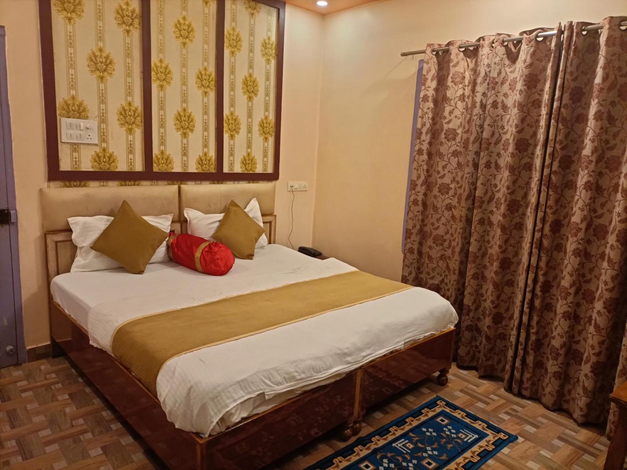 Hotel Picasso Varanasi Prime Location Exterior foto