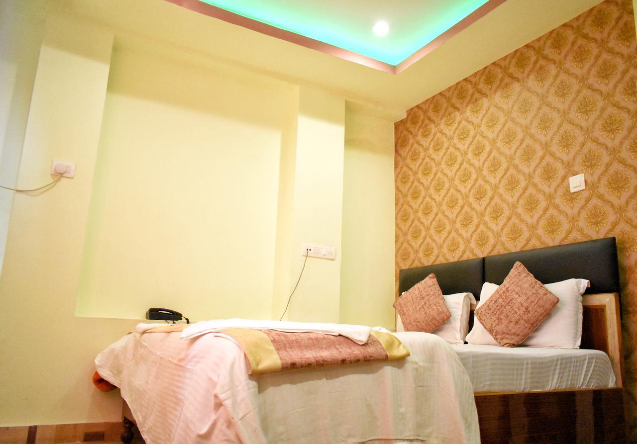 Hotel Picasso Varanasi Prime Location Exterior foto